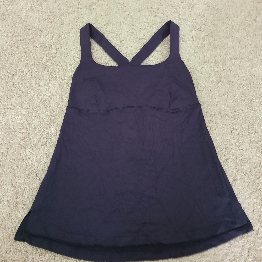 Lululemon tank size 10